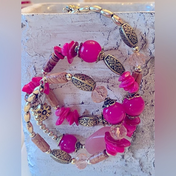 Beaded Design bracelet - Picture 2 of 3